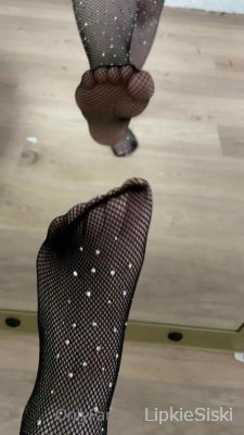 Соблазнительные снимки Meg Turney перед зеркалом в прозрачном белье